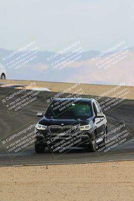 media/Jan-26-2025-SCCA SD (Sun) [[bcf61ed115]]/4-Women Novice/Session 1 (Lead-Follow)/